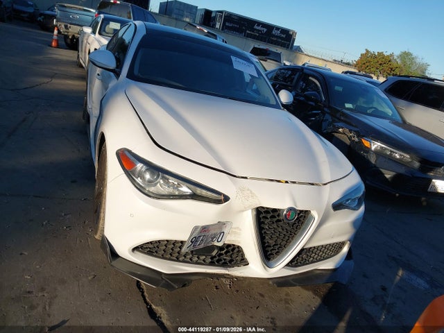 Alfa Romeo Giulia Ti Rwd 2017 ZARFAECN7H7542345 Image 12