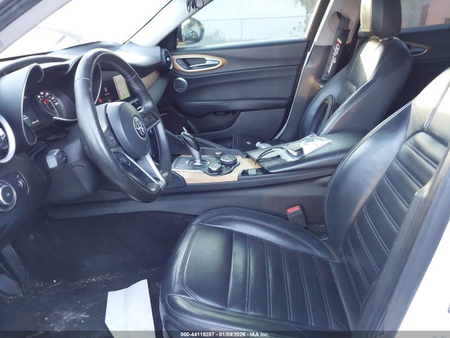 Alfa Romeo Giulia Ti Rwd 2017 ZARFAECN7H7542345 Image 17