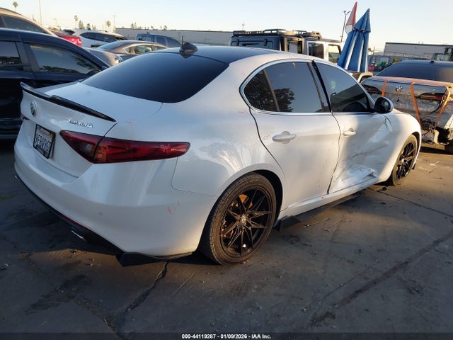 2017 ALFA ROMEO GIULIA ZARFAECN7H7542345 Photo 3