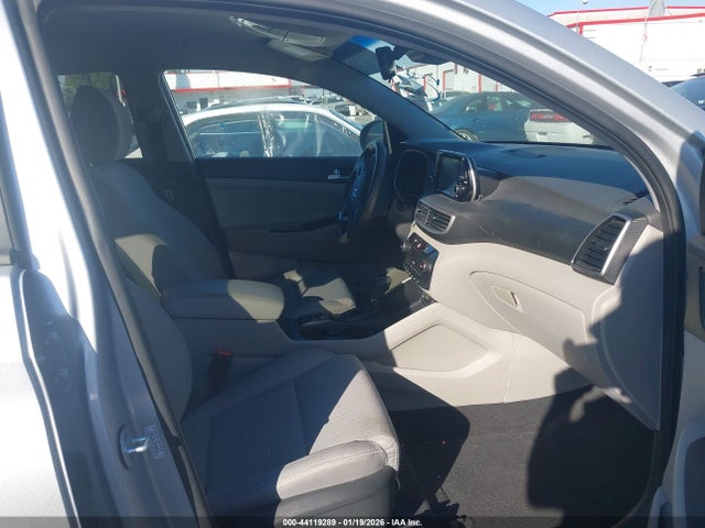 KM8J33AL9KU888891 Hyundai TUCSON SEL