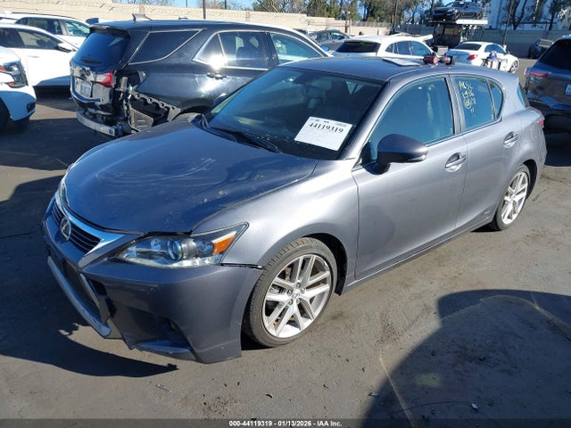 Lexus CT 200H 2014 JTHKD5BH1E2185439 Image 2