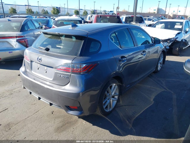 Lexus CT 200H 2014 JTHKD5BH1E2185439 Image 4