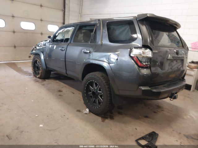 2021 TOYOTA 4RUNNER JTEMU5JR0M5868908 Photo 2
