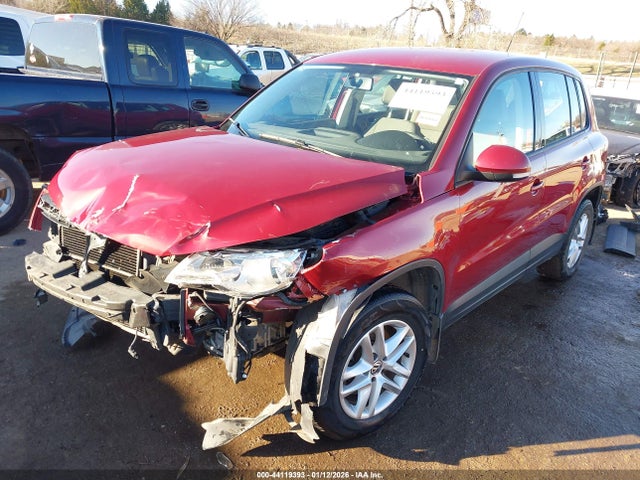 44119393 :رقم المزاد ، WVGAV7AX7BW000437 vin ، 2011 Volkswagen Tiguan S مزاد بيع