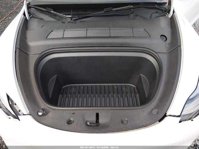 2023 TESLA MODEL Y 7SAYGDEE0PF609291 Photo 9