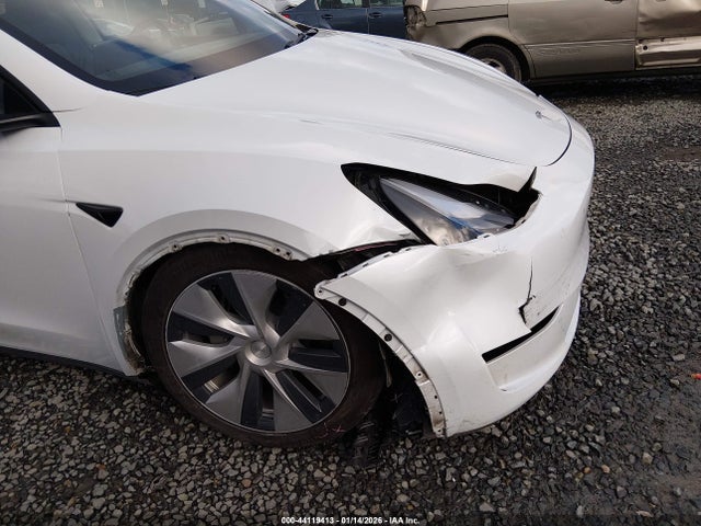 2023 TESLA MODEL Y 7SAYGDEE0PF609291 Photo 5