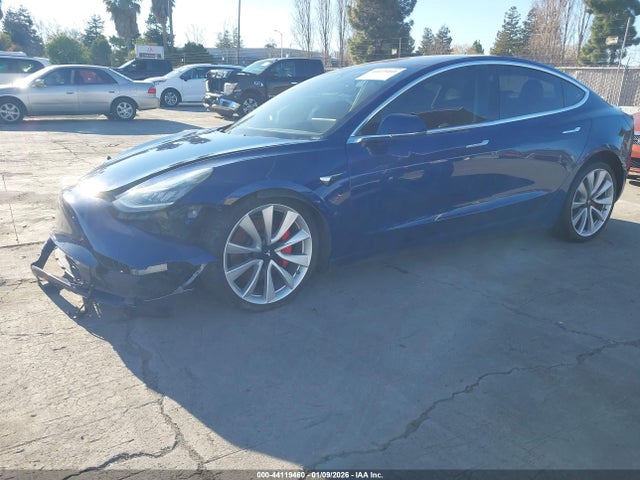 2018 TESLA MODEL 3 5YJ3E1EB4JF180276 Photo 1