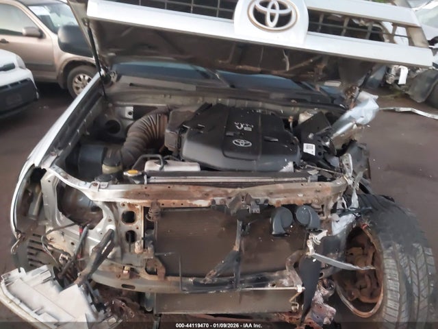 2005 Toyota 4runner Sr5 Sport V6/sr5 V6 მანქანა იყიდება აუქციონზე, vin: JTEZU14R850056362, აუქციონის ნომერი: 44119470