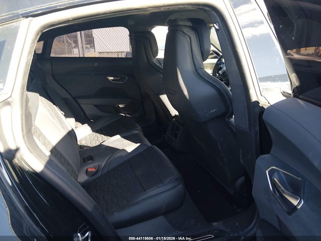 2024 AUDI RS E-TRON GT WAUBHBFW1R7901145 Photo 7