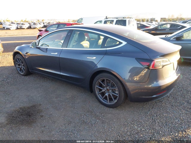 2020 TESLA MODEL 3 5YJ3E1EB3LF664085 Photo 2