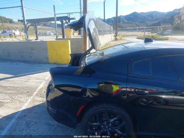 2C3CDXHGXNH189212 Dodge Charger Gt Rwd
