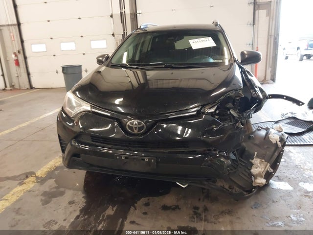 Toyota RAV4 LE 2018 2T3BFREV7JW736513 Image 12