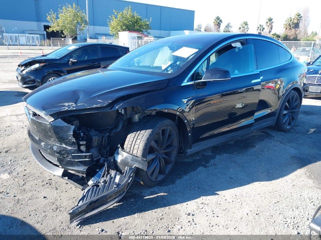 2018 TESLA MODEL X 5YJXCAE2XJF119859 Photo 1