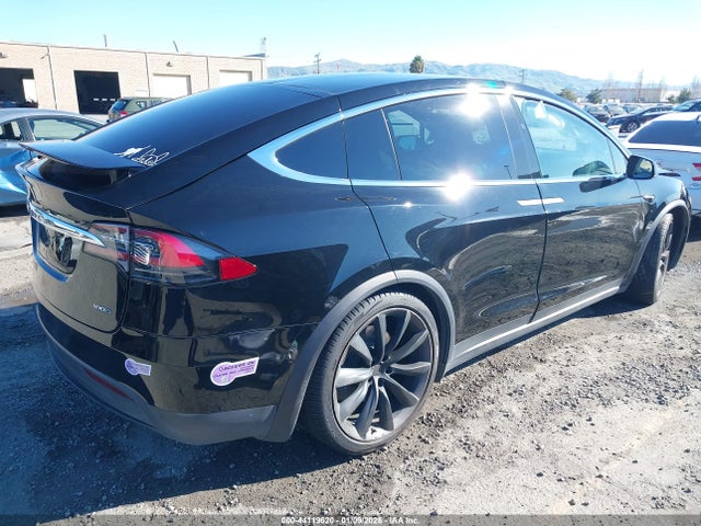 2018 TESLA MODEL X 5YJXCAE2XJF119859 Photo 3