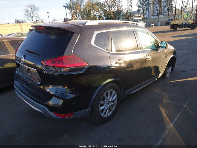 Nissan ROGUE SV 2018 5N1AT2MT7JC792686 Image 4