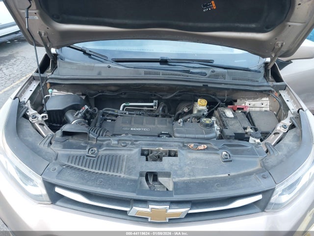 3GNCJKSB1JL178502 Chevrolet TRAX LS