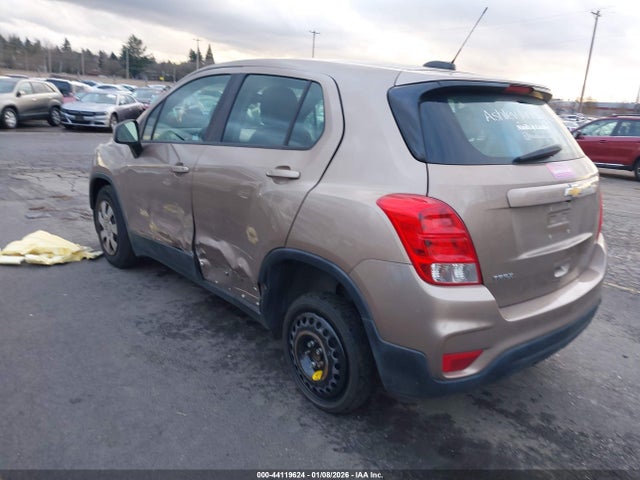 3GNCJKSB1JL178502 Chevrolet TRAX LS