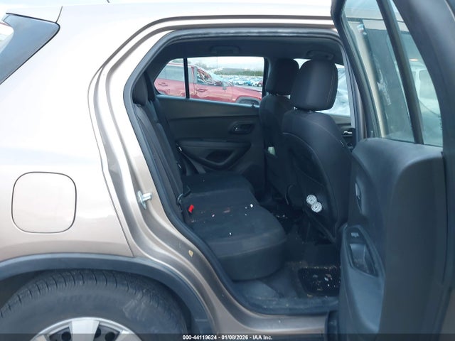 3GNCJKSB1JL178502 Chevrolet TRAX LS