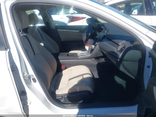Honda Civic Lx 2019 2HGFC2F66KH517330 Image 5