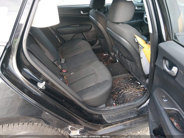 KNAGT4L36H5157515 KIA Optima Lx