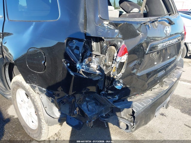 5TDZY5G14FS056332 Toyota Sequoia Sr5 5.7l V8