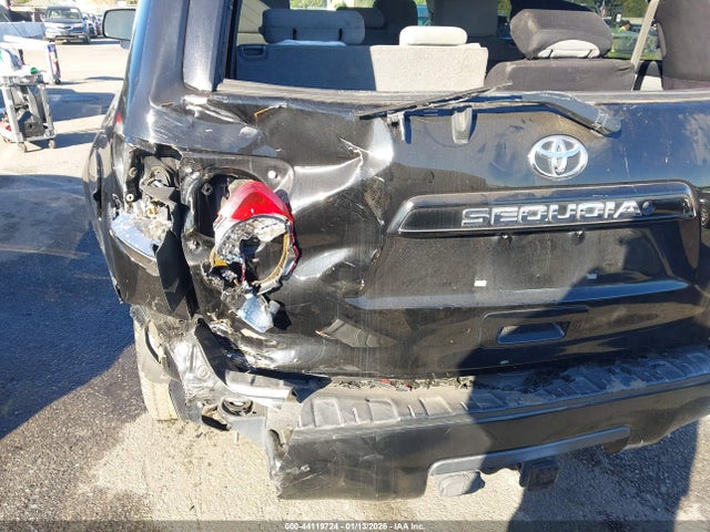 5TDZY5G14FS056332 Toyota Sequoia Sr5 5.7l V8