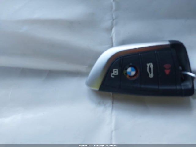 2022 BMW X1 WBXJG9C00N5U92803 Photo 10