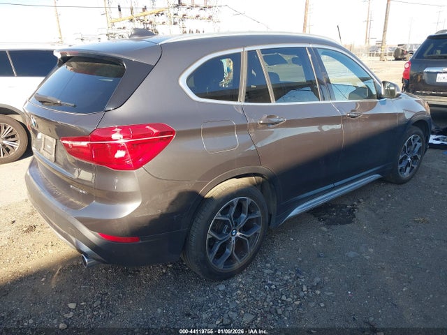 2022 BMW X1 WBXJG9C00N5U92803 Photo 3