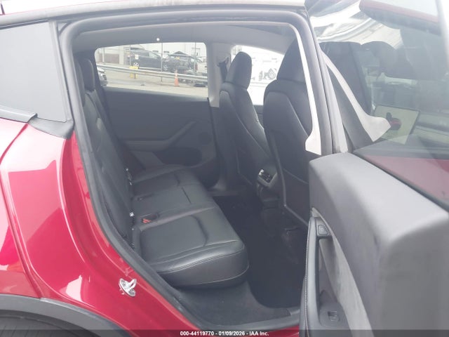 2024 TESLA MODEL Y 7SAYGDED5RA326294 Photo 7