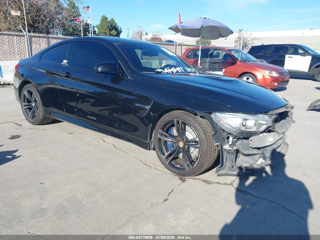 2016 BMW M4 WBS3R9C5XGK338852