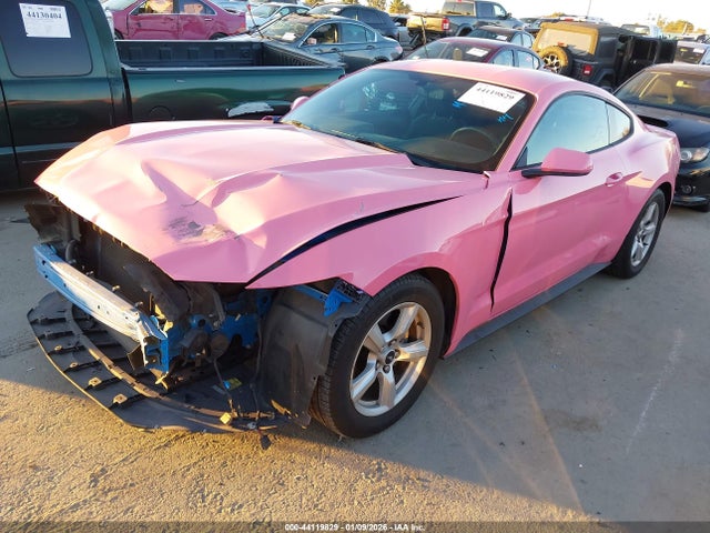 1FA6P8AMXH5210843 Ford Mustang V6