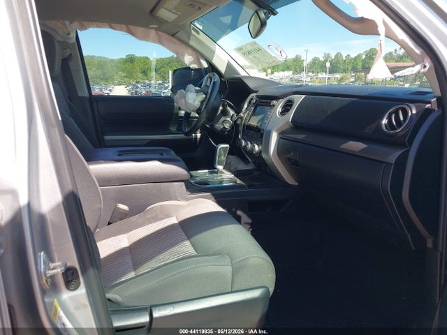 5TFUW5F13HX655706 Toyota Tundra Sr5 5.7l V8