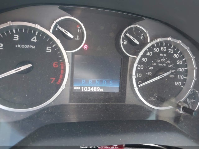5TFUW5F13HX655706 Toyota Tundra Sr5 5.7l V8