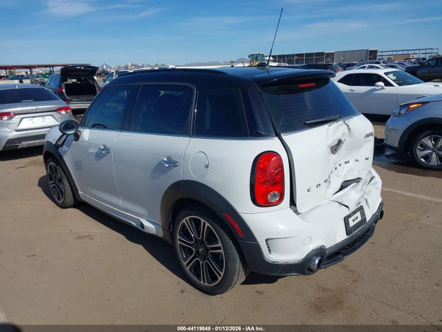 2016 MINI COUNTRYMAN WMWZC3C58GWT08321 Photo 2