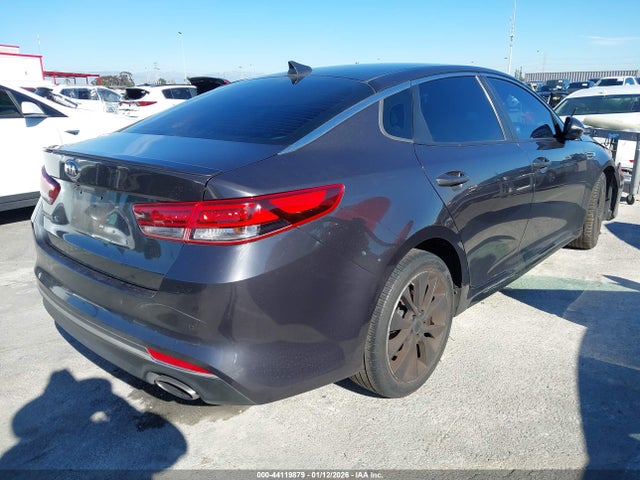 KIA Optima S 2018 5XXGT4L3XJG251093 Image 4