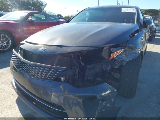 KIA Optima S 2018 5XXGT4L3XJG251093 Image 6