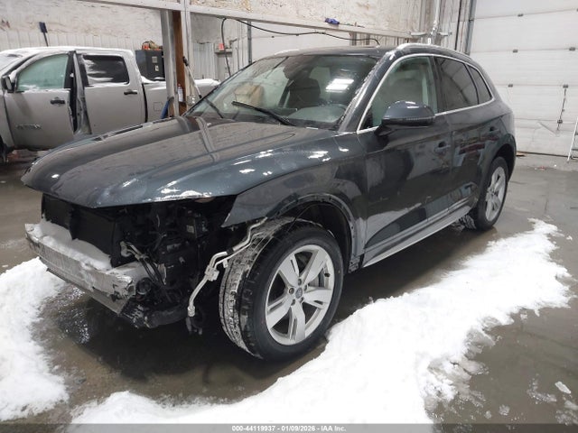 WA1BNAFY7J2003944 Audi Q5 2.0t Premium/2.0t Tech Premium