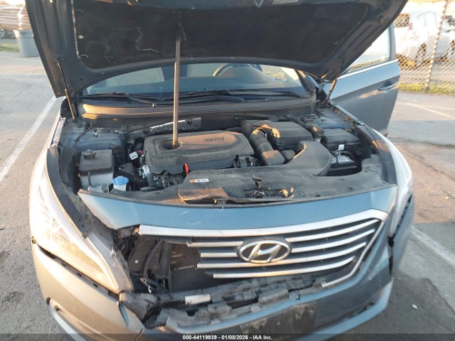 5NPE24AF0FH165732 Hyundai SONATA SE