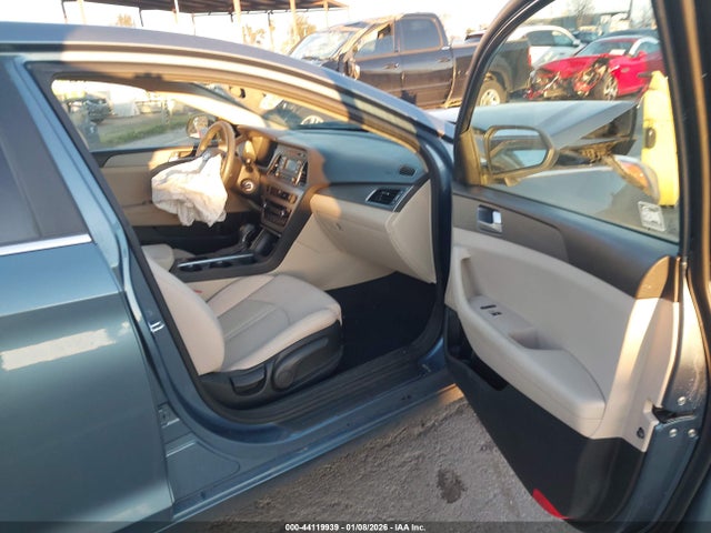 5NPE24AF0FH165732 Hyundai SONATA SE