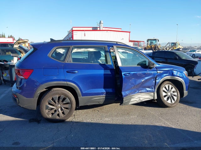 3VV5X7B2XRM113068 Volkswagen Taos 1.5t S
