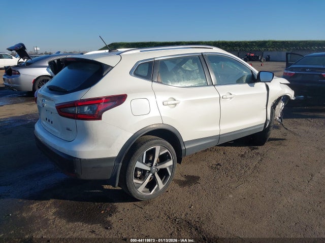 JN1BJ1CV8MW316139 Nissan Rogue Sport Sl Fwd Xtronic Cvt