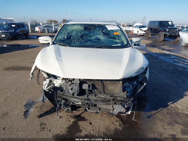 JN1BJ1CV8MW316139 Nissan Rogue Sport Sl Fwd Xtronic Cvt