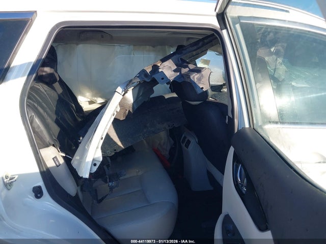 JN1BJ1CV8MW316139 Nissan Rogue Sport Sl Fwd Xtronic Cvt