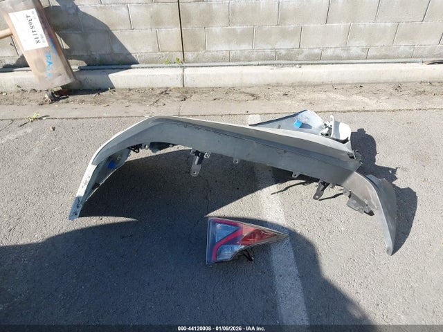 JTDKBRFUXG3516697 Toyota Prius Two