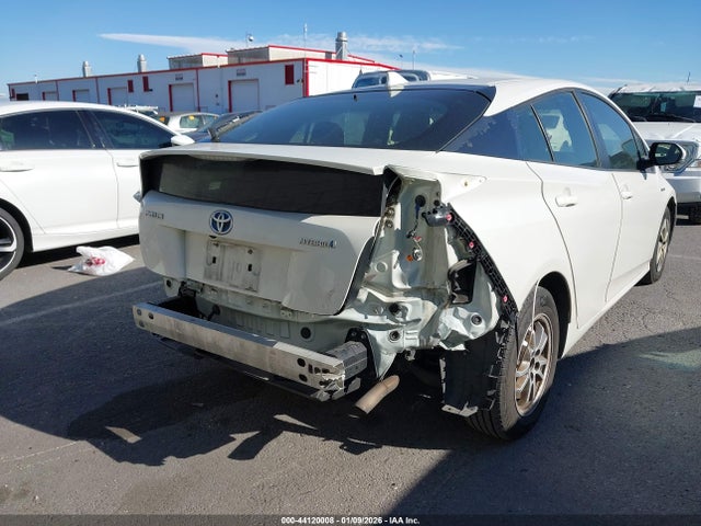JTDKBRFUXG3516697 Toyota Prius Two