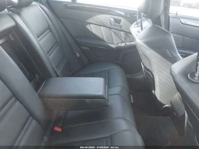 2010 MERCEDES-BENZ E 63 AMG WDDHF7HB0AA095578 Photo 7