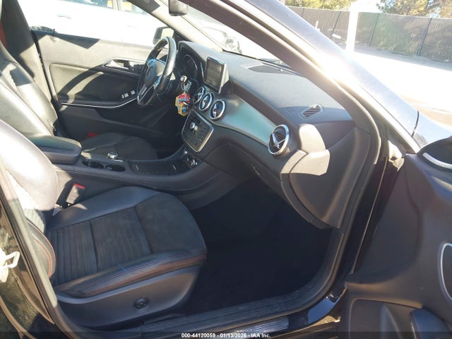 Продажа на аукционе авто 2014 Mercedes-benz Cla 250, vin: WDDSJ4EB1EN126147, номер лота: 44120059