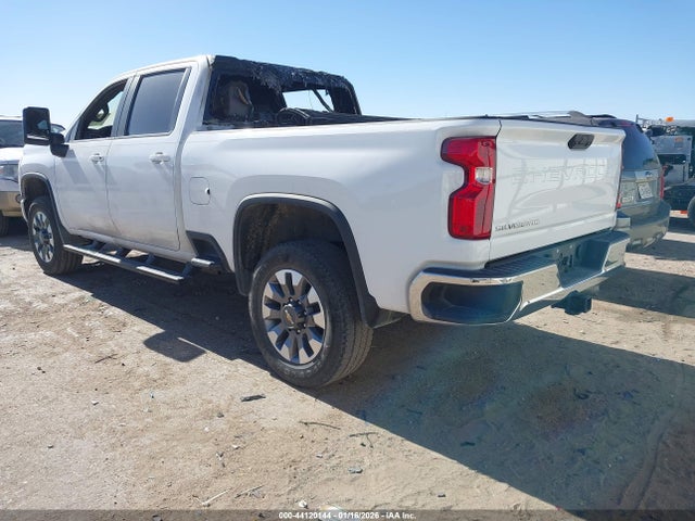 2022 CHEVROLET SILVERADO 3500HD 1GC4YTEY5NF151723 Photo 2