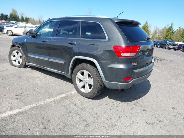 2011 JEEP GRAND CHEROKEE 1J4RR4GT0BC548614 Photo 2