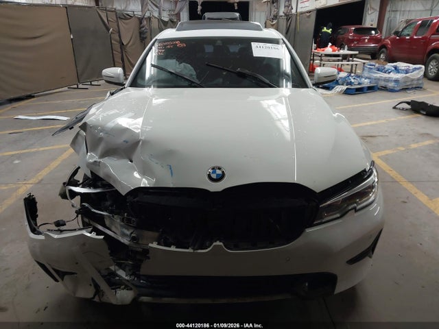 3MW5R1J02L8B23032 BMW 330I